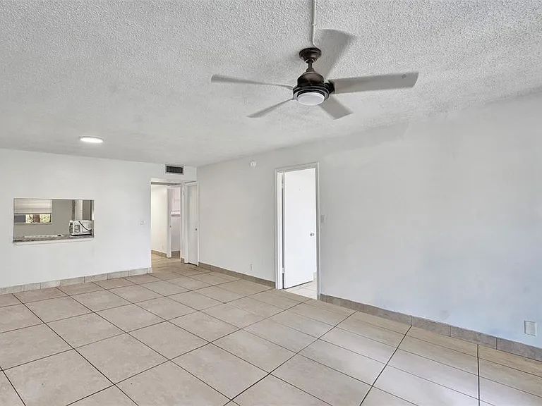 9440 Poinciana Pl #101 — Photo 16