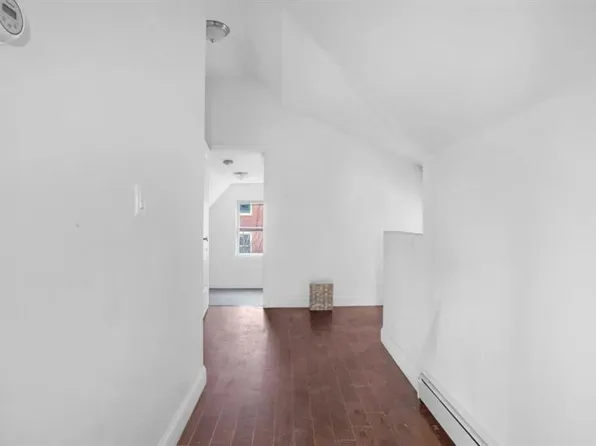 1823 Anthony Avenue image 16 of 31