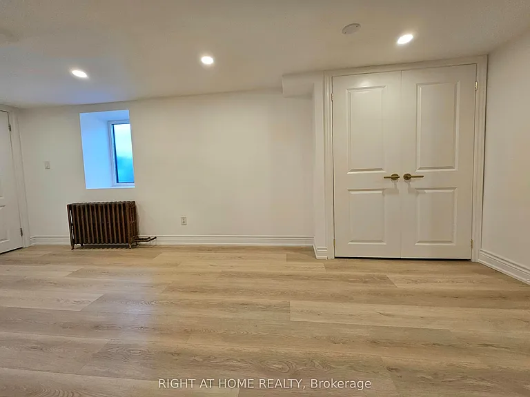 263 Keele St — Photo 11