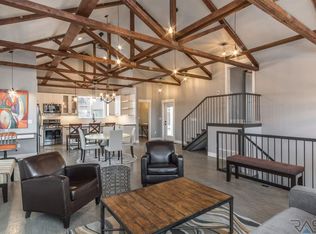 5101 E Belmont St, Sioux Falls, SD 57110