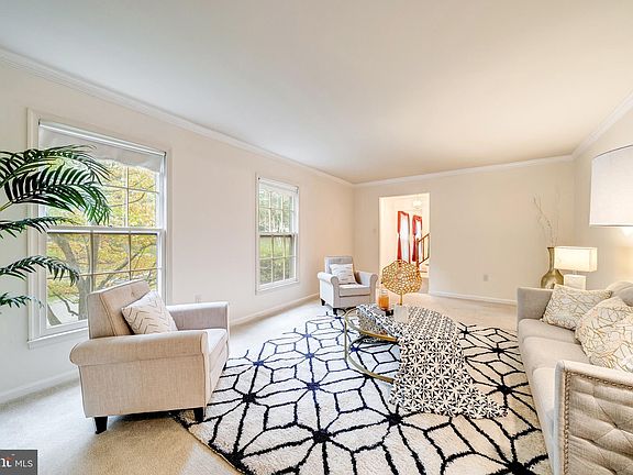 5th image of 11919 Saint Helena Dr