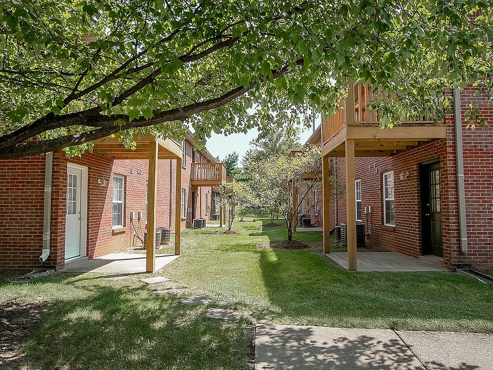 lyndon-crossings-exterior-03