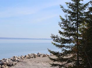 5602 Pine Ridge Ct, Petoskey, MI 49770