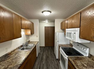 Columbia Park Village, Bldg E, Grand Forks, ND 58201