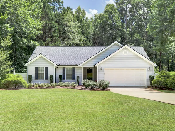 56 Pemberton Pl, Sharpsburg, GA 30277