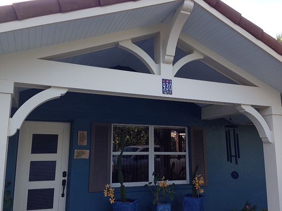 Front Entrance Details
