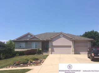 15054 Taylor St, Omaha, NE 68116