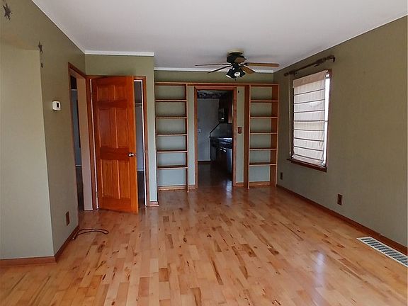2nd image of 3 Bower Pl