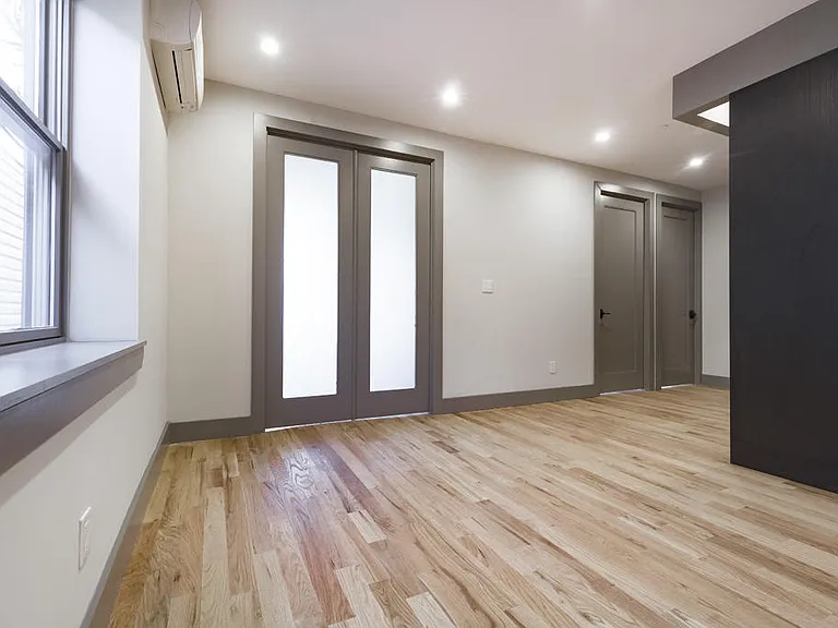 836 Monroe St #3B — Photo 4