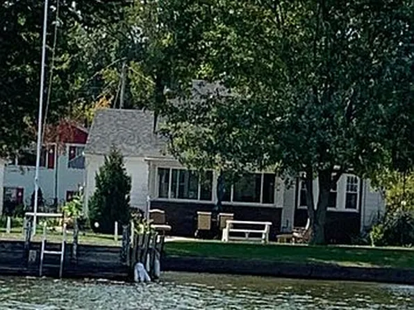 10792 Aldina Dr, Conneaut Lake, PA 16316