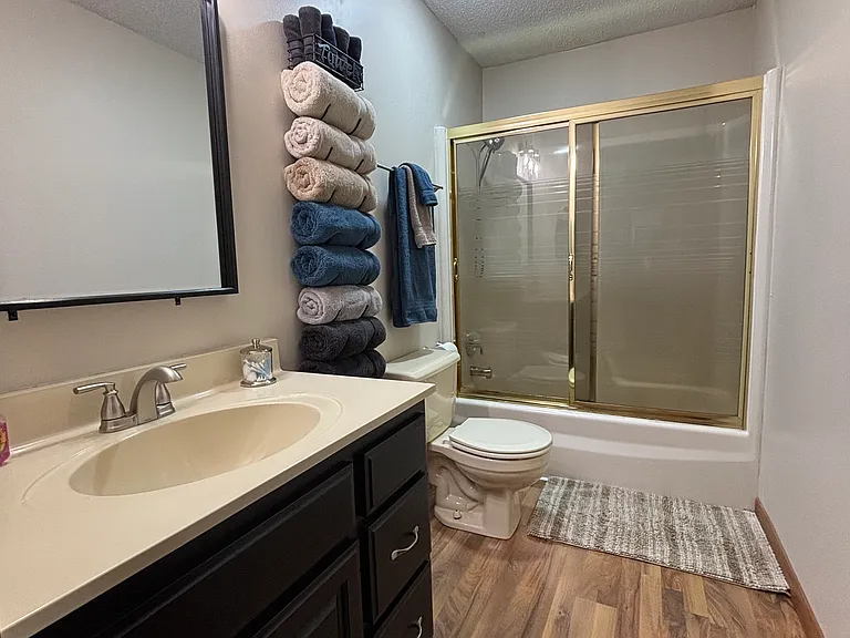 607 Jonadel Ln NW — Photo 6
