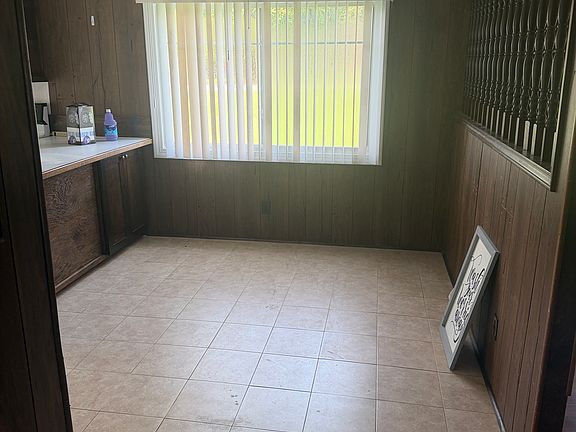 5th image of 5897 Weddington Rd