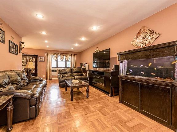3rd image of 85-10 151st Ave APT 1K