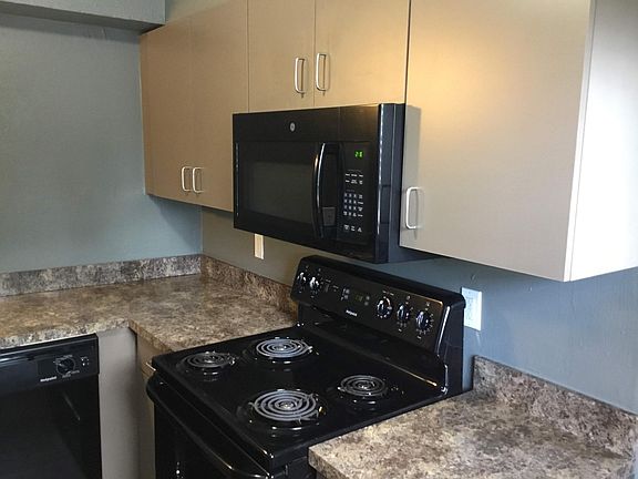 2nd image of 124 NE 23rd St APT 220