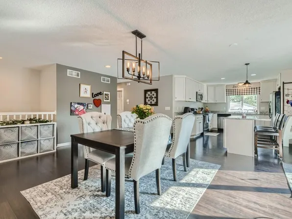 410 Longfellow St NE, Fridley, MN 55432