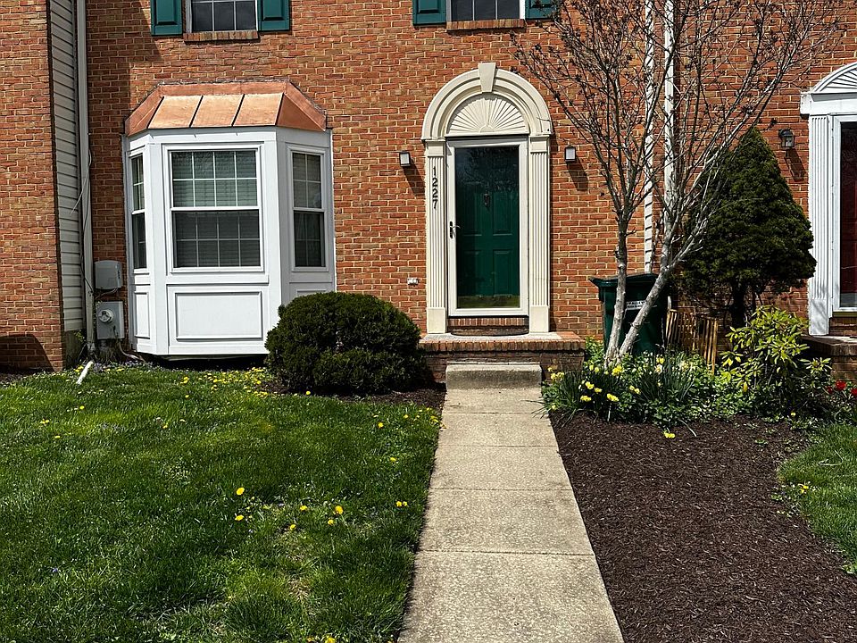 1st image of 1227 Athens Ct
