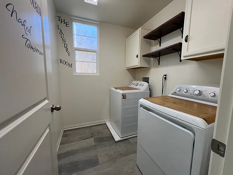 1707 Frangipani Ave — Photo 27