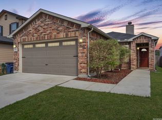 1991 Shire Mdws, New Braunfels, TX 78130