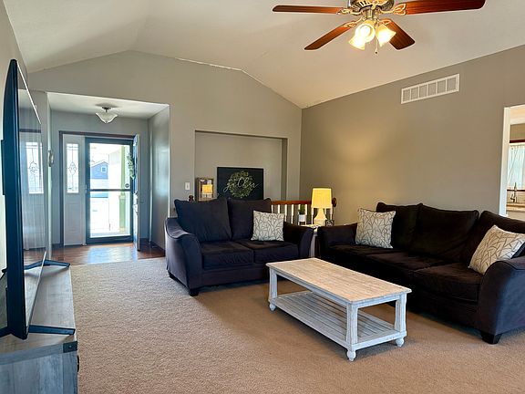Entryway & Living Room