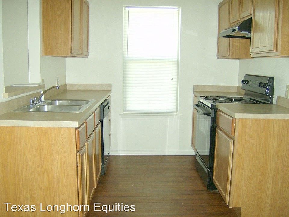 2nd image of 109 S Tower St APT 101