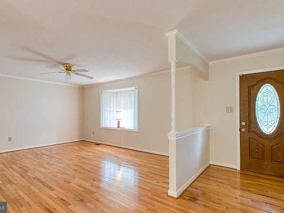 5th image of 3802 Raynold Ct