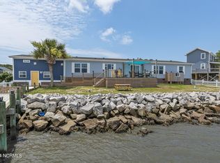 198 Shore Dr, Salter Path, NC 28512
