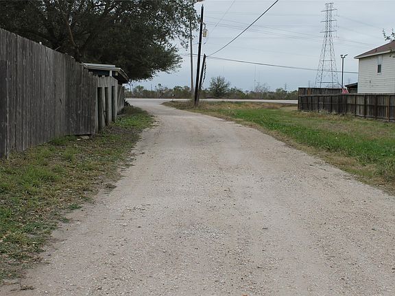 5th image of 1111 Spur #529