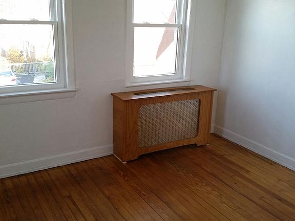 5th image of 925 Scalp Ave