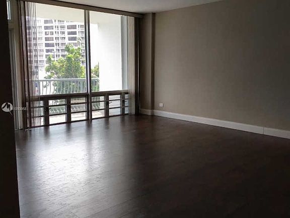 5th image of 1408 Brickell Bay Dr APT 205