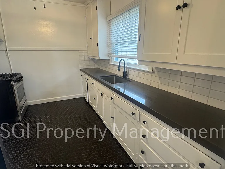 541 W Monte Vista Rd #3 — Photo 5