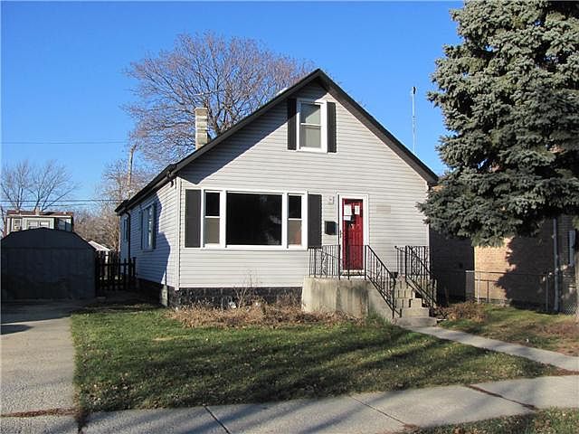 2nd image of 10956 S Albany Ave