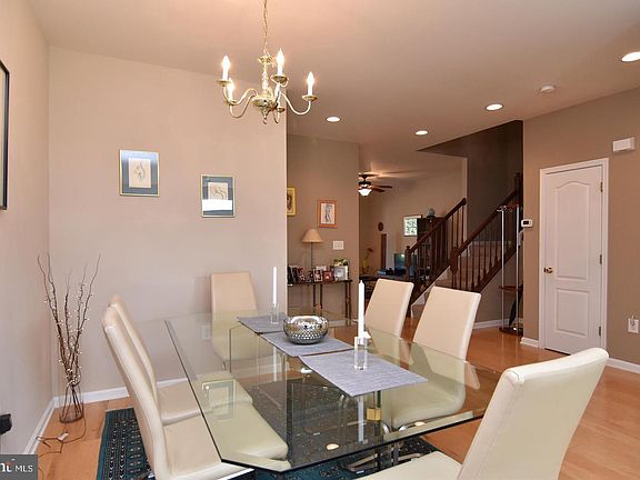 3rd image of 29468 Whitstone Ln #904