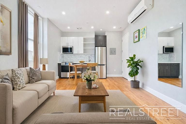 1st image of 115 Park Ave #4F