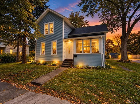 420 Elm St, Adrian, MI 49221