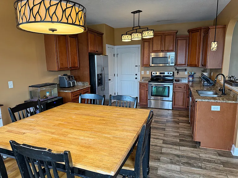 124 Landover Dr — Photo 12