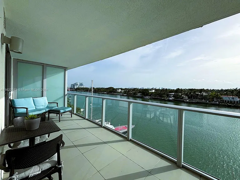 6620 Indian Creek Dr #509 — Photo 35