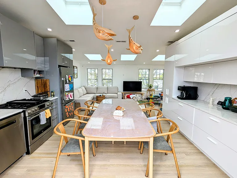73 Webster St #3 — Photo 3
