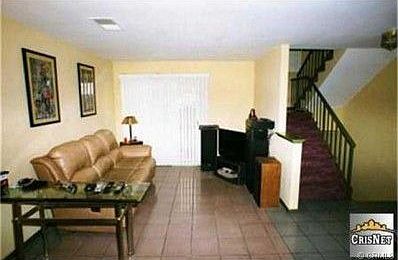 2nd image of 11150 Glenoaks Blvd Unit 135