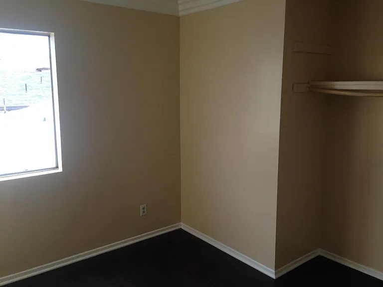 1110 S Kenmore Ave #6P — Photo 8