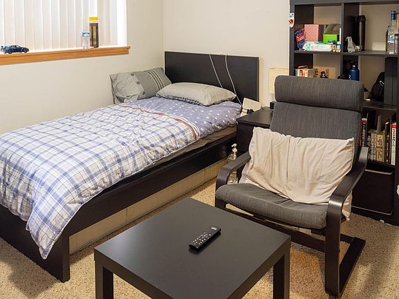 4th image of 2850 E Aurora Ave #104