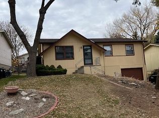 4648 N 127th St, Omaha, NE 68164