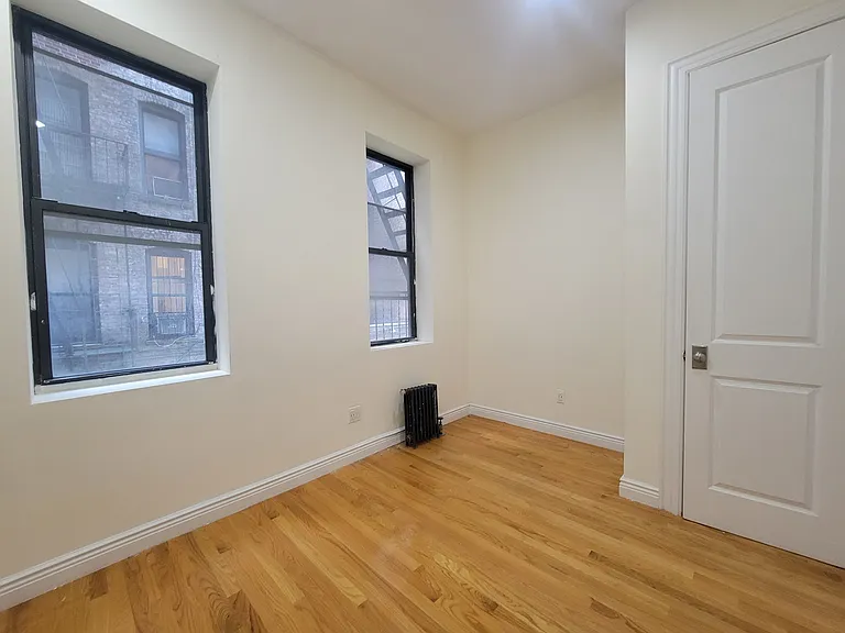 242 W 109th St #1B — Photo 4