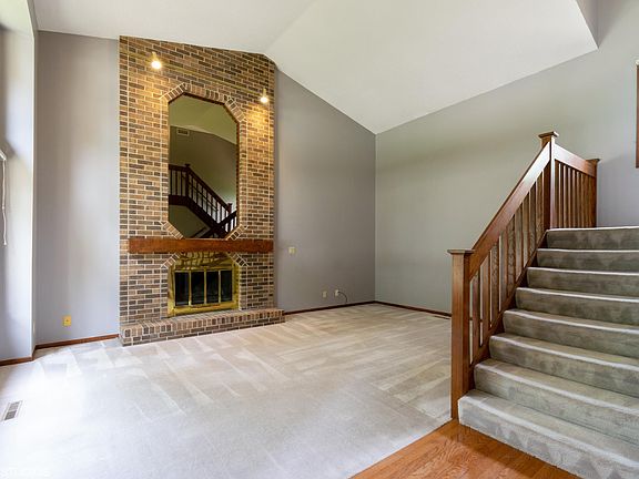 2nd image of 2315 Buchanan Dr