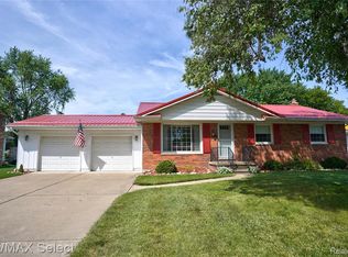 4150 Charter Oak Dr, Flint, MI
