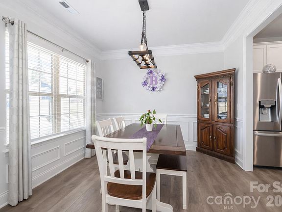 5th image of 137 Northlake Dr