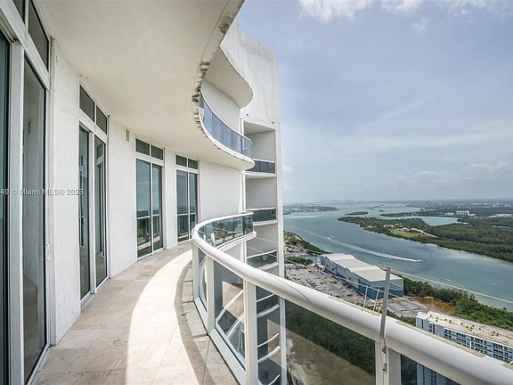 3rd image of 15811 Collins Ave APT 4205