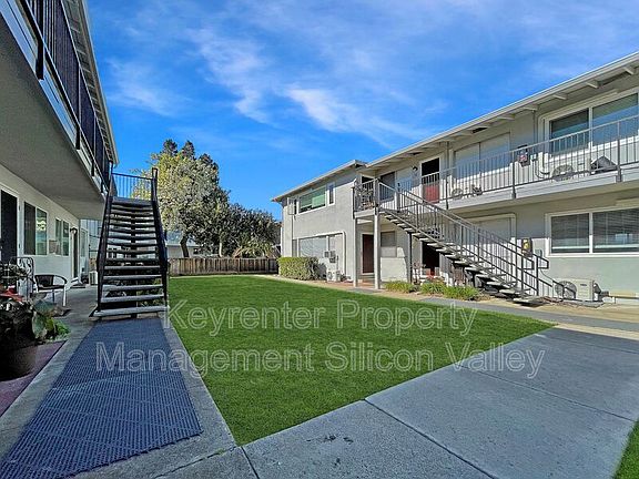 4th image of 3013 Magliocco Dr APT 4