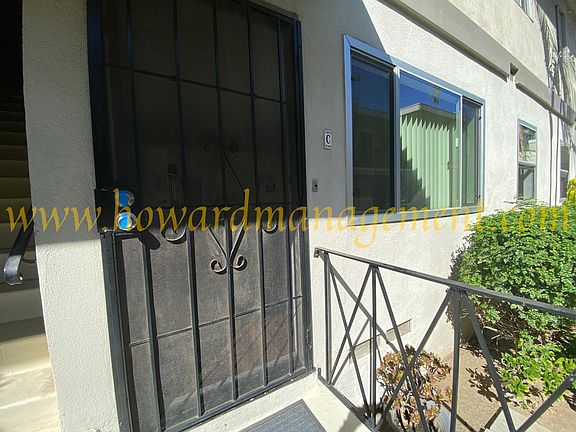 3rd image of 1533 9th St #C
