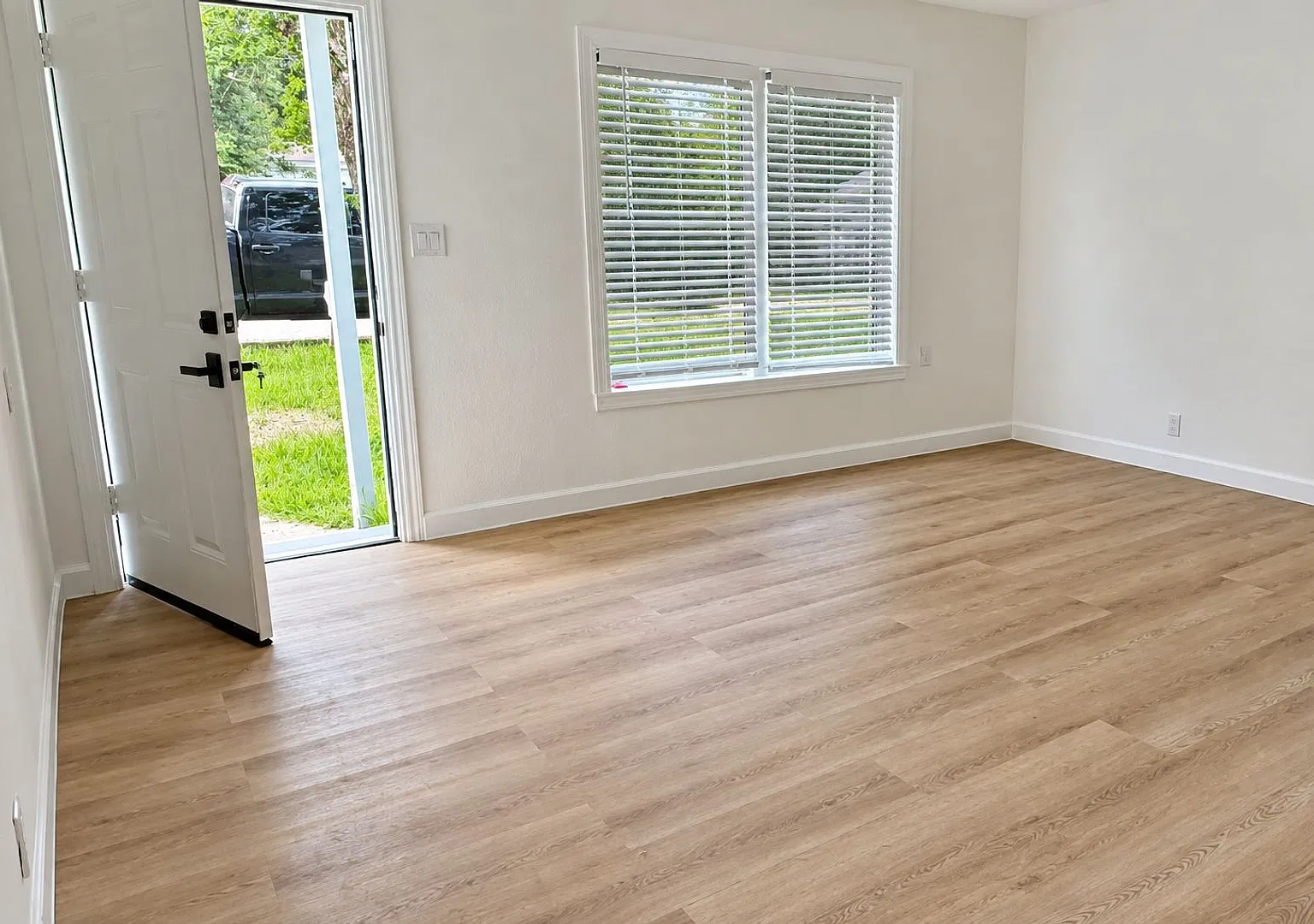 Refreshed 3-Bedroom Texas City Home with a Tree-Shaded Yard — Photo 3