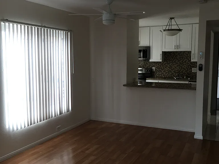 The Metropolitan Apts — Photo 15